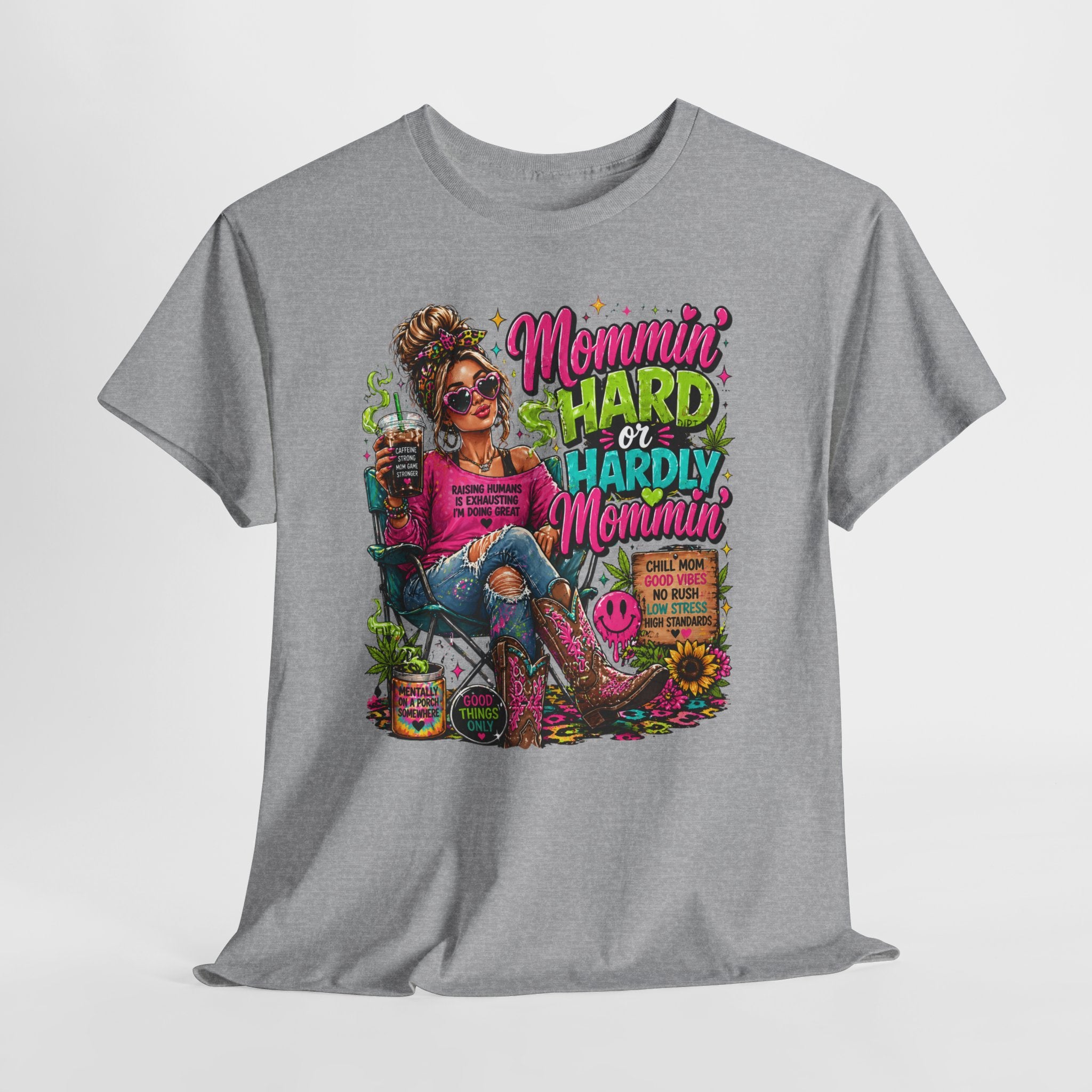 Mommin' Hard & Hardly Mommin' T-Shirt – Funny Mom Vacation Tee