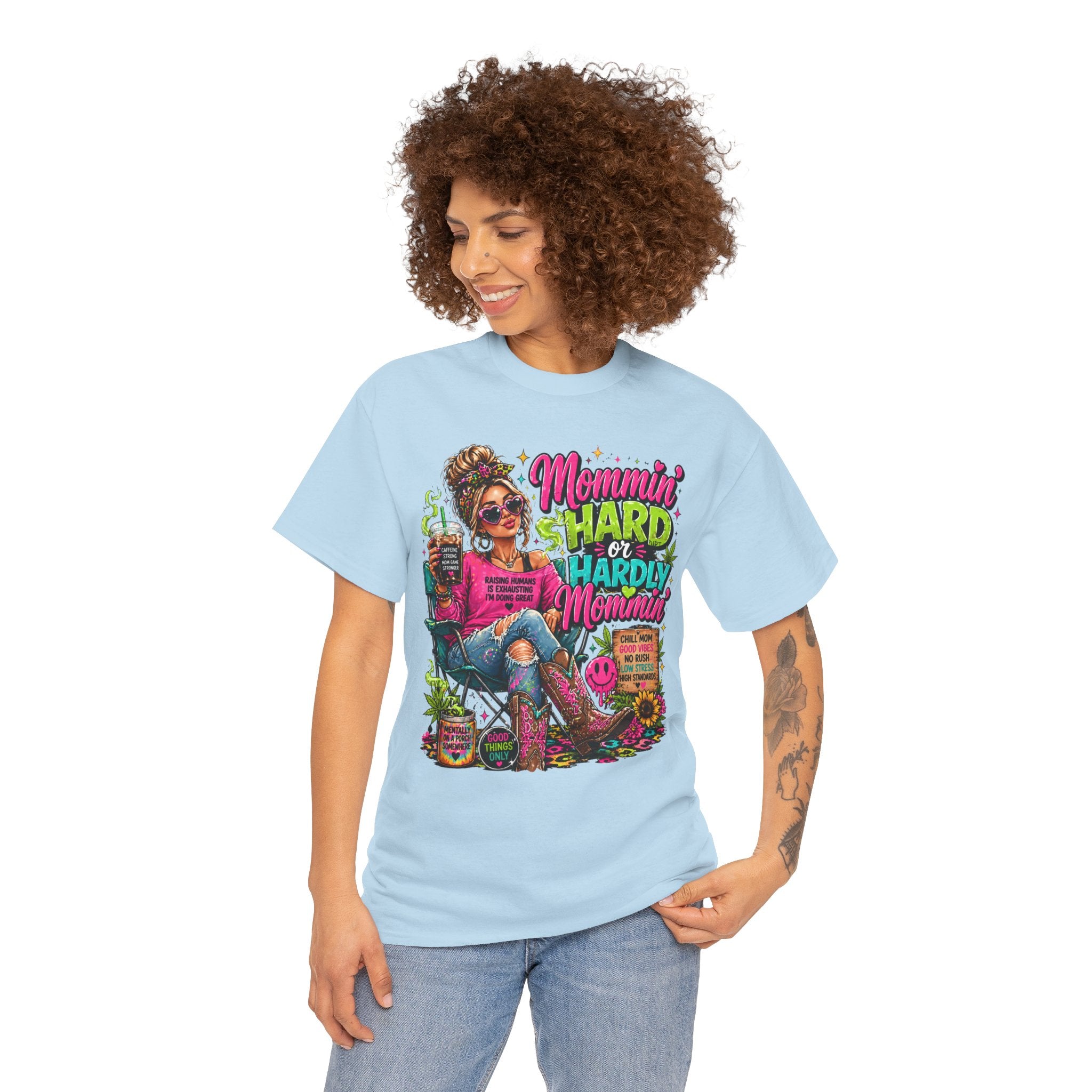 Mommin' Hard & Hardly Mommin' T-Shirt – Funny Mom Vacation Tee