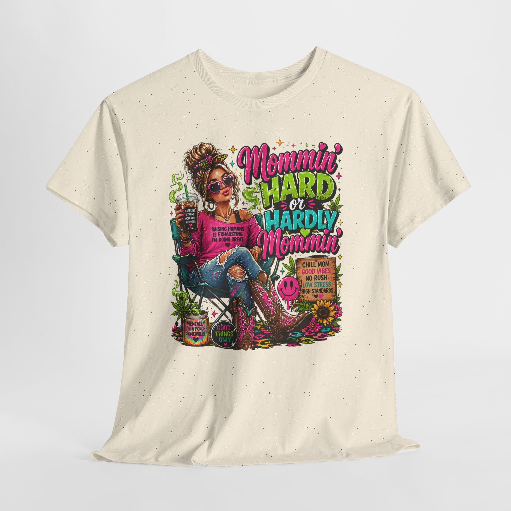 Mommin' Hard & Hardly Mommin' T-Shirt – Funny Mom Vacation Tee