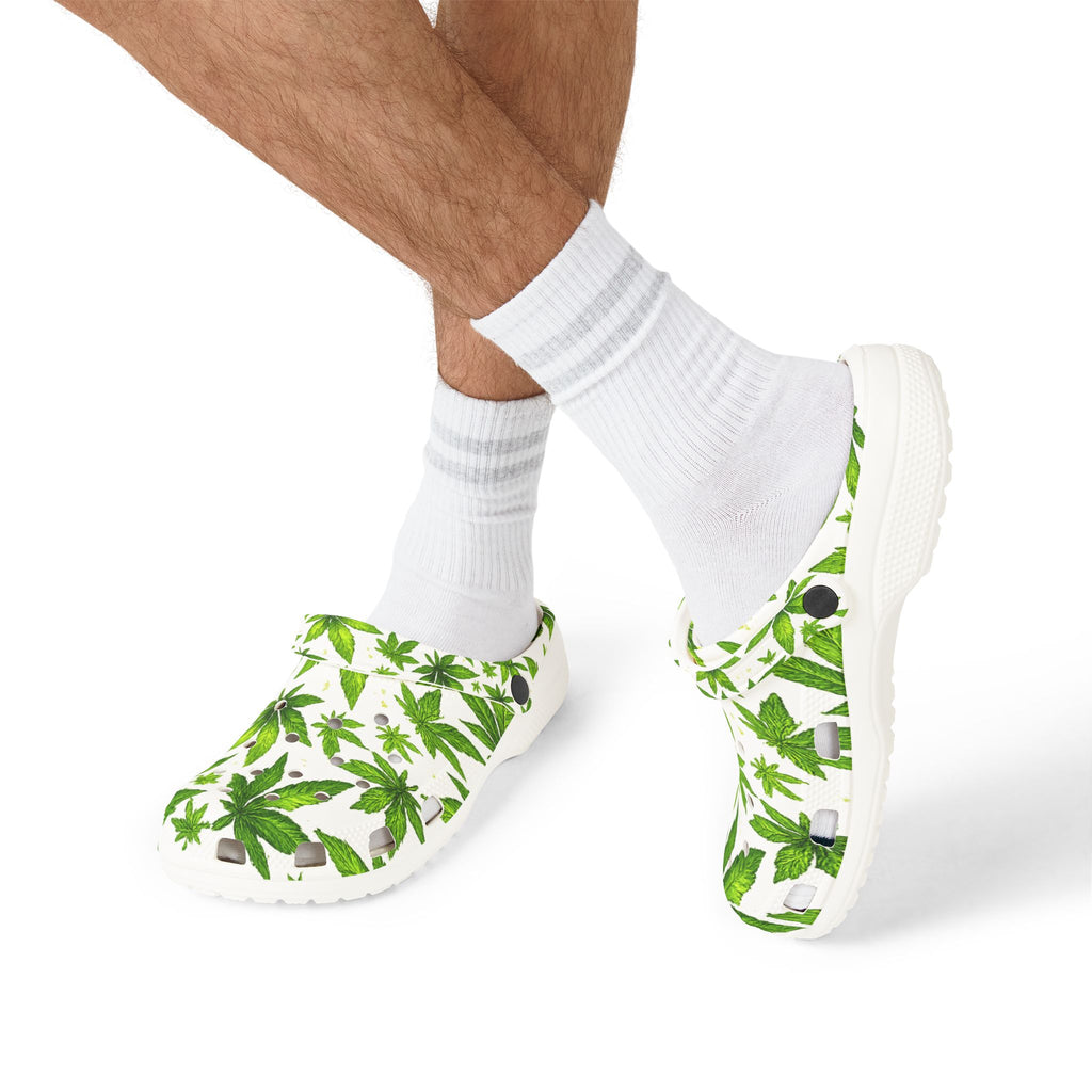 Leaf Pattern EVA Clogs — Green Botanical Foam Slip-Ons
