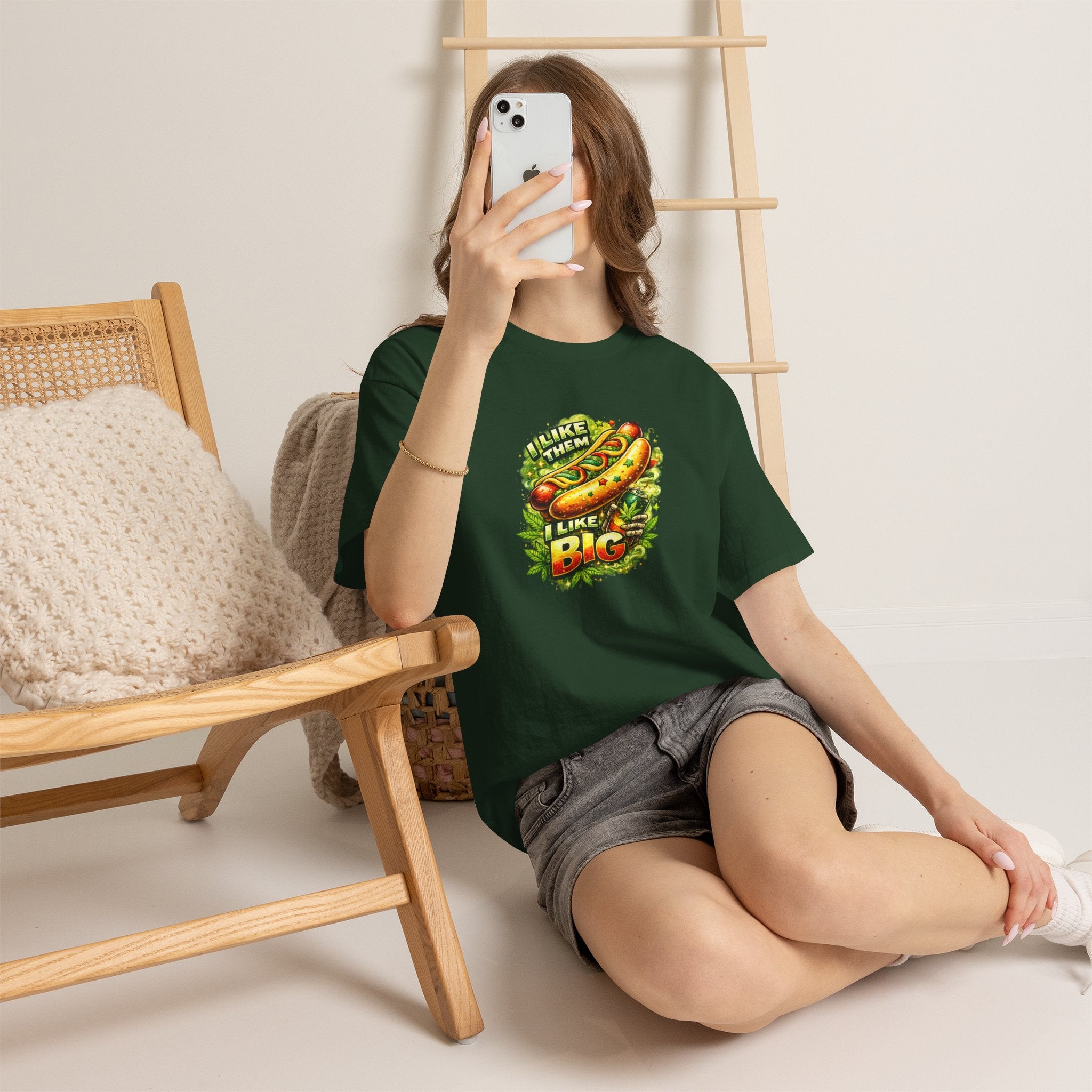 T-Shirt — 'I Like Them Big' Hot Dog Graphic Tee — Funny BBQ & Summer Grill Shirt