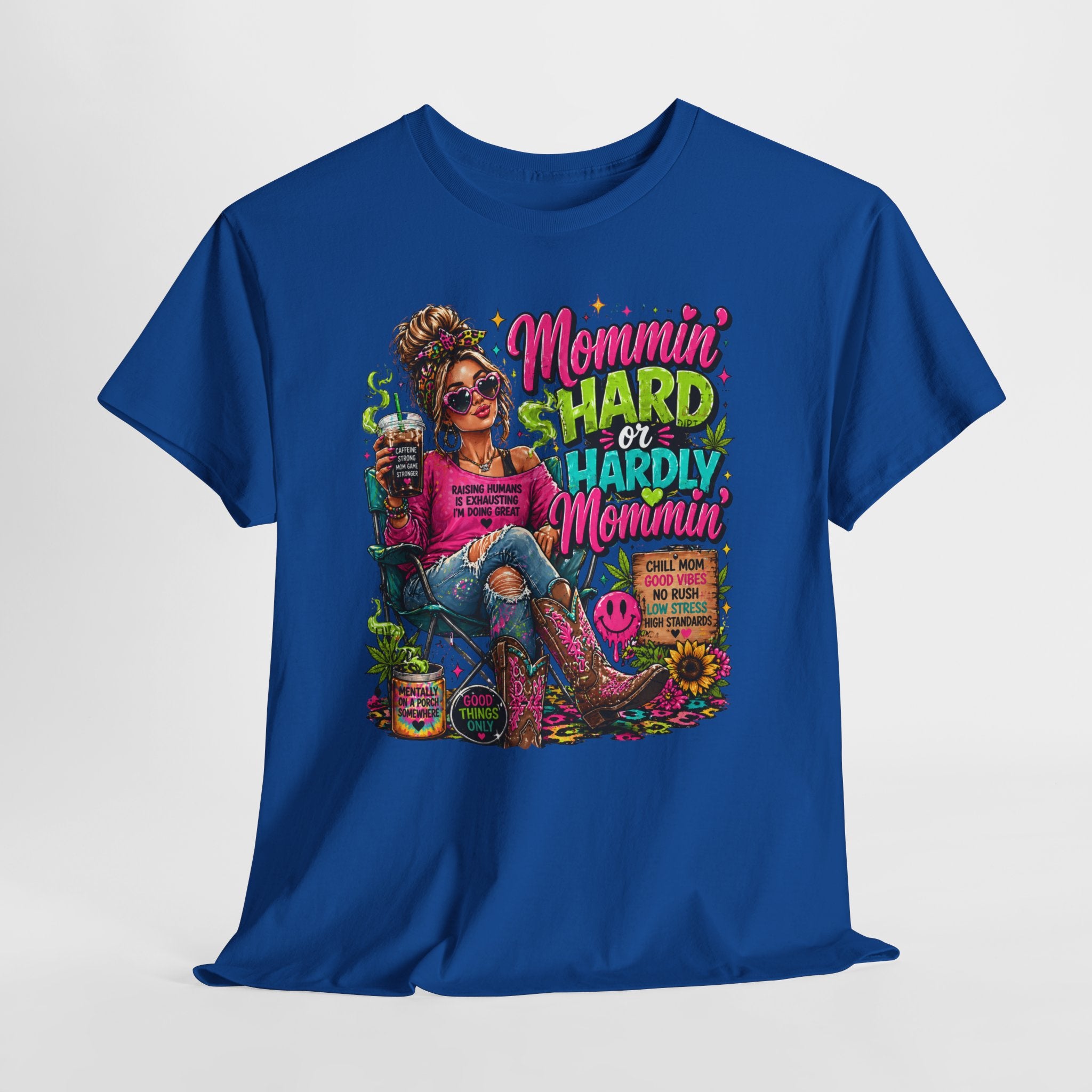 Mommin' Hard & Hardly Mommin' T-Shirt – Funny Mom Vacation Tee