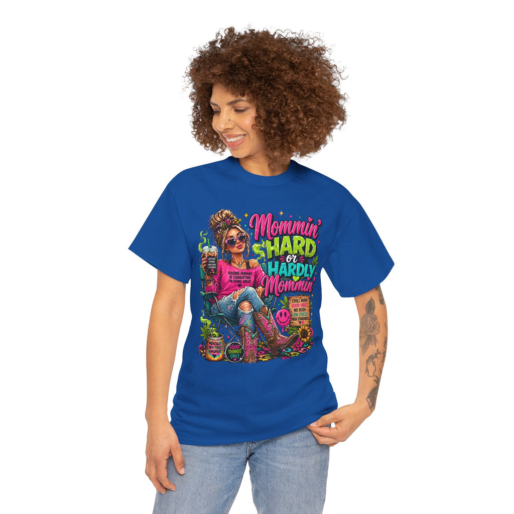 Mommin' Hard & Hardly Mommin' T-Shirt – Funny Mom Vacation Tee